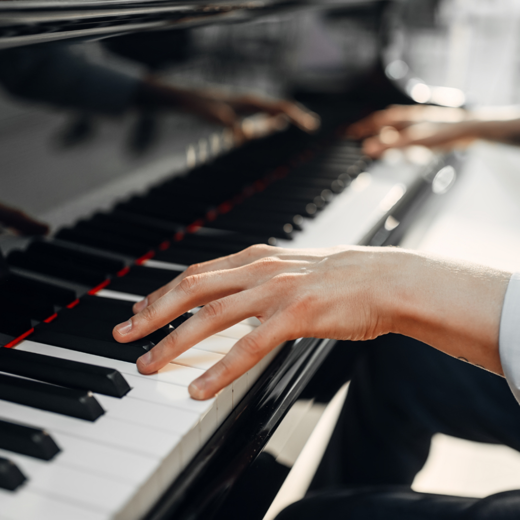 dueling pianos north of boston